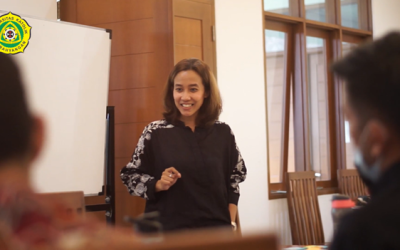 Praktik Baik Belajar Mengajar bagi Para Calon Imam – Kristining Seva, S.S., M.Pd.